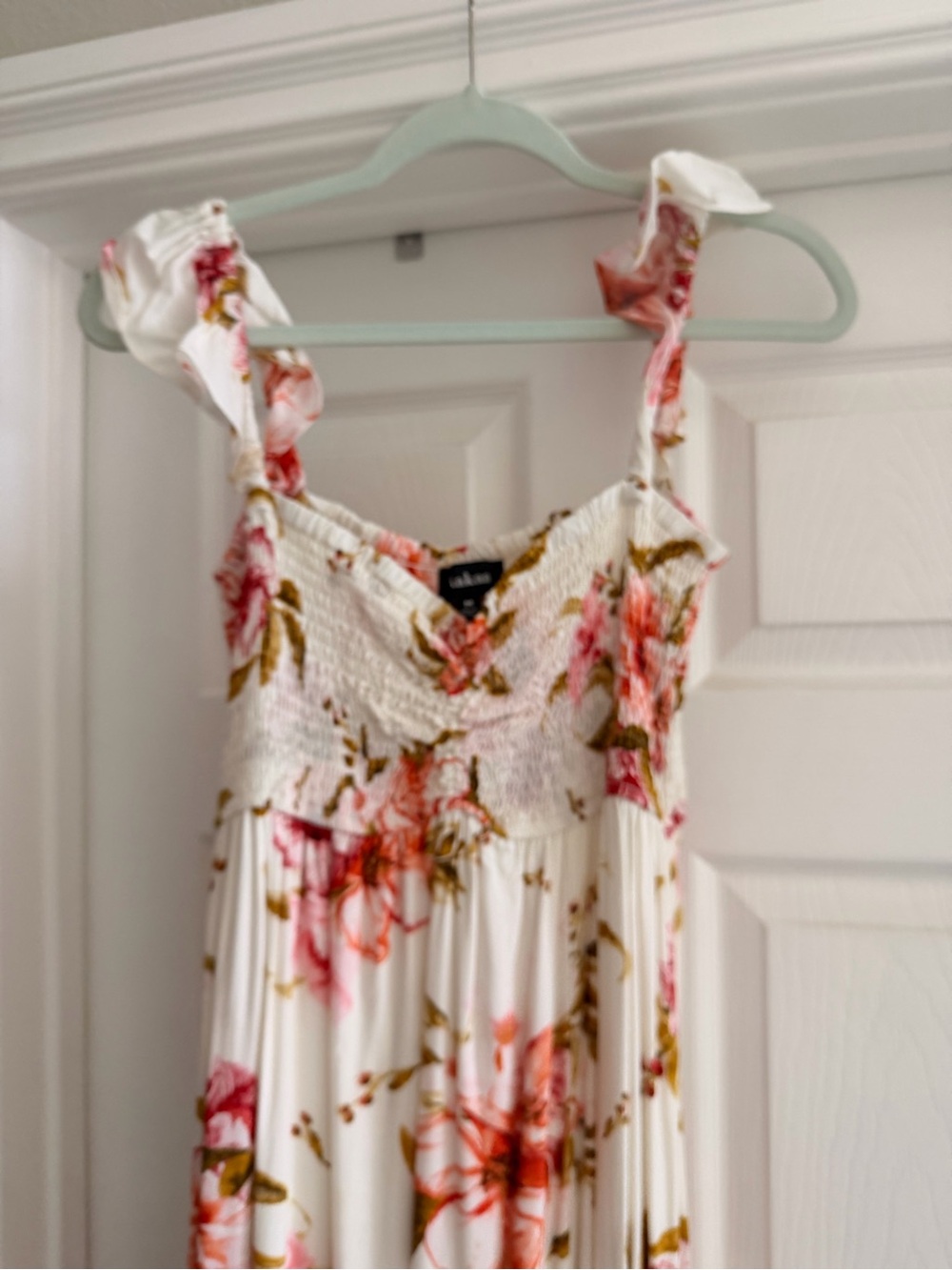 Grand stage - -Shoulder White Floral Maxi Dress with Pink & Orange Blooms - Picture 6 of 7